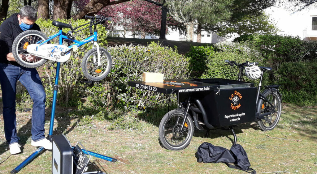 Intervention de La Roue Tourne sur un vélo enfant